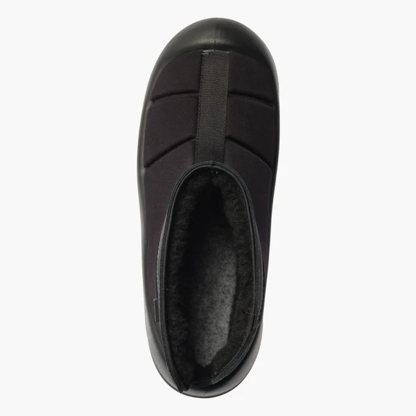 Kuoma Kauno talvinilkkurit musta ylhäältä – leveälestinen istuvuus.