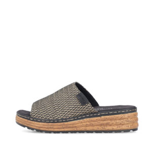 Rieker pistokkaat tilavalla lestillä