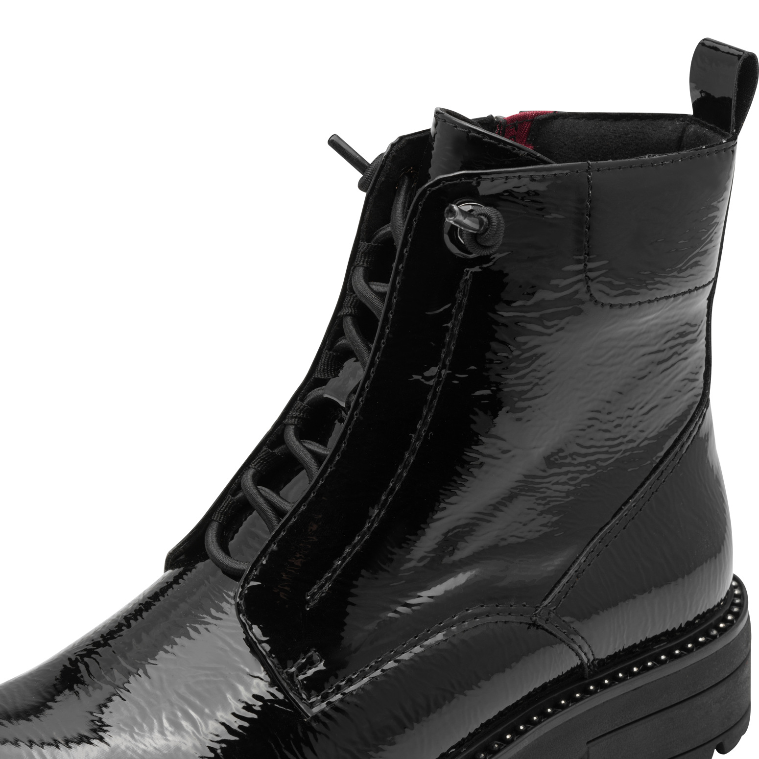 Marco Tozzi musta kiiltonahkainen maihari yksityiskohta