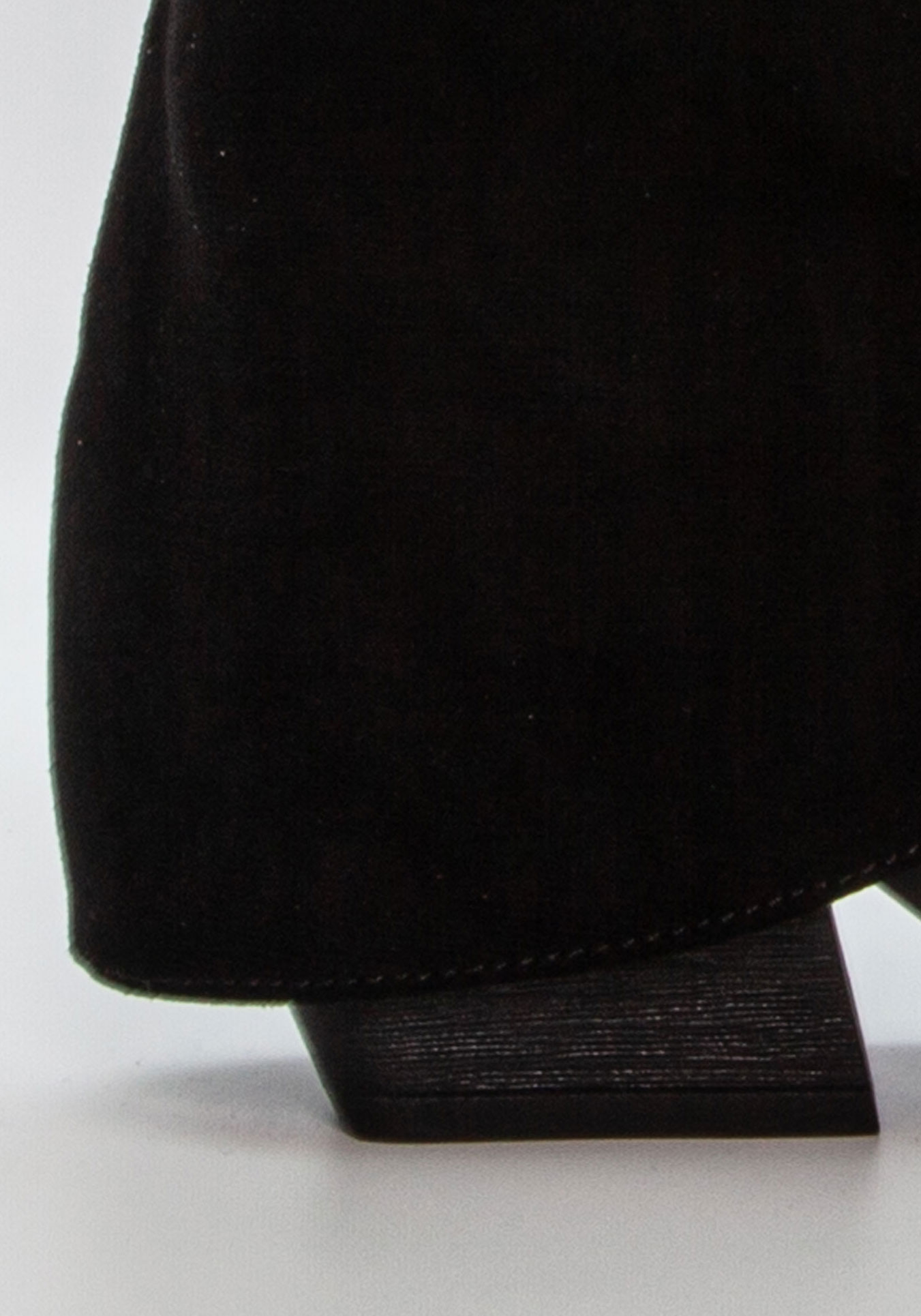 Duffy 94-63356 bootsi yksityiskohta – laadukas pintamateriaali ja sauma